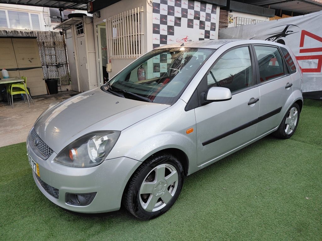 TOP TOP TOP FORD Fiesta