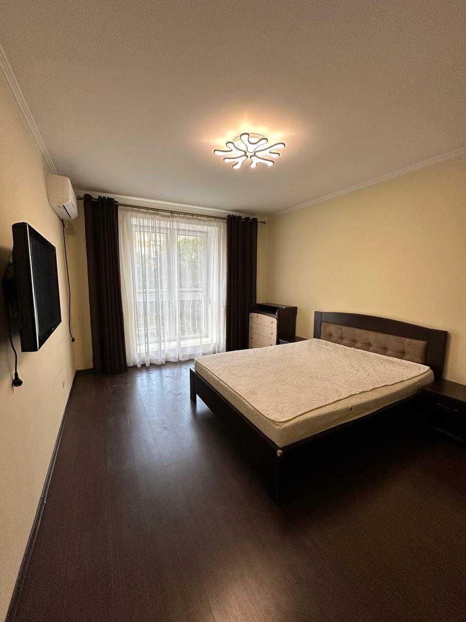 1 кімнатна у новобудові вул. Коновальця 120