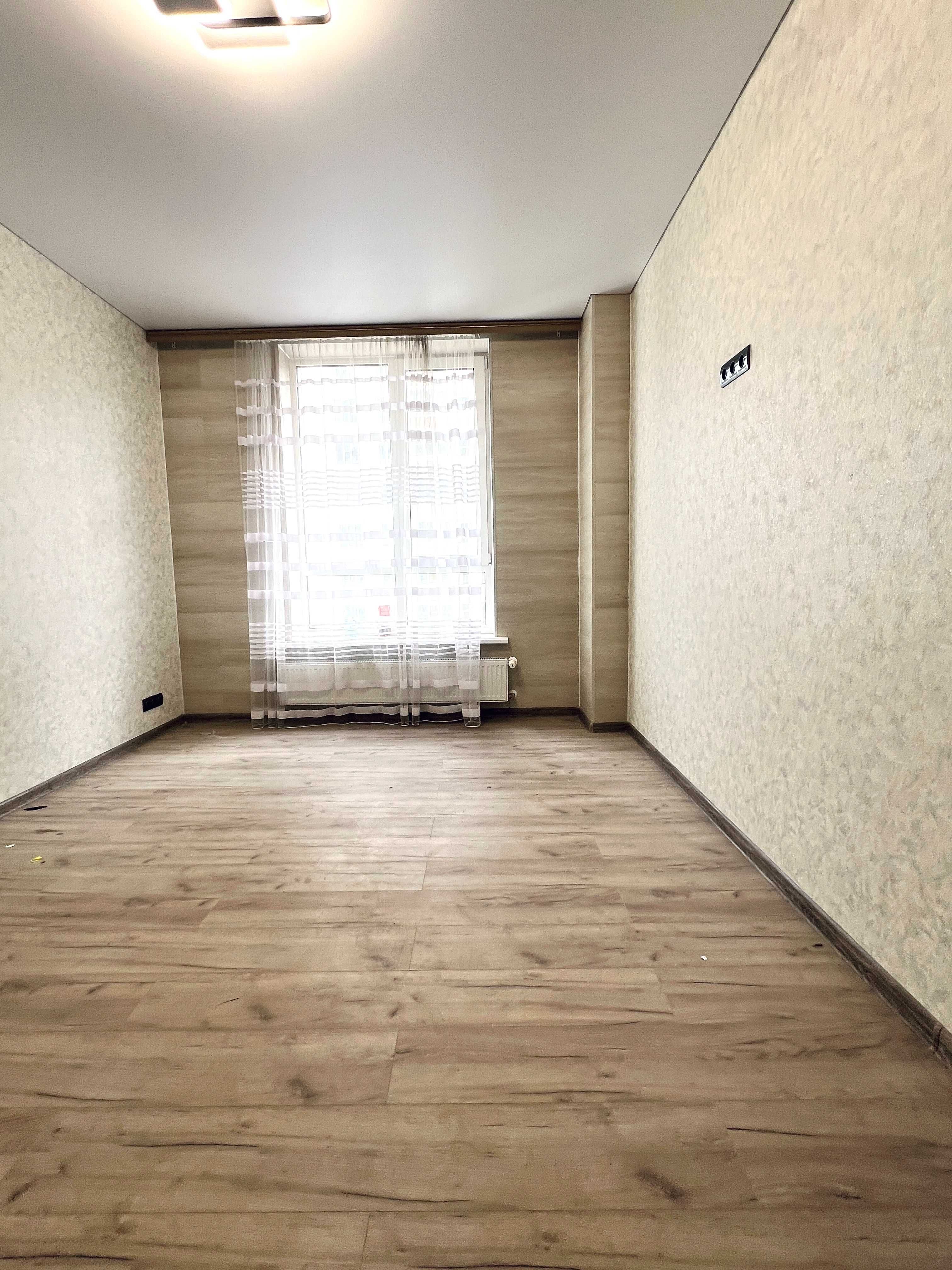 Терміновий продаж 1к квартира з ремонтом 42,3м   вул.Університетська