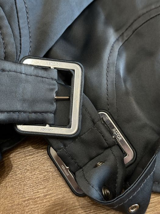 Жіночий діловий костюм двійка