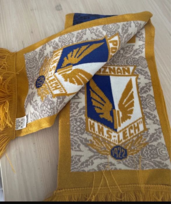 Lech poznan szal zloty nowy