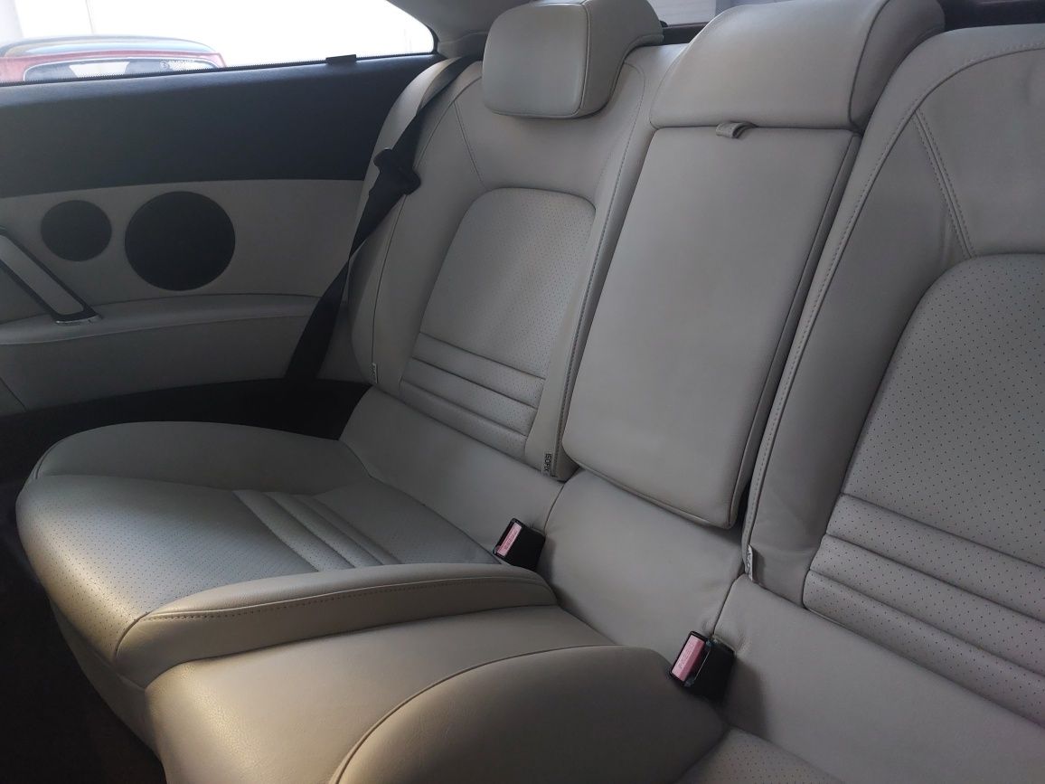 Peugeot 407 coupe