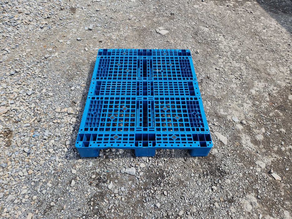 Palety plastikowe 120x100 cm, pod mauzer, podest, paleta plastikowa
