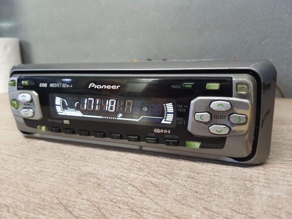 Radio samochodowe Pioneer z CD  RDS / RCA DEH-2500R Kol. zielony