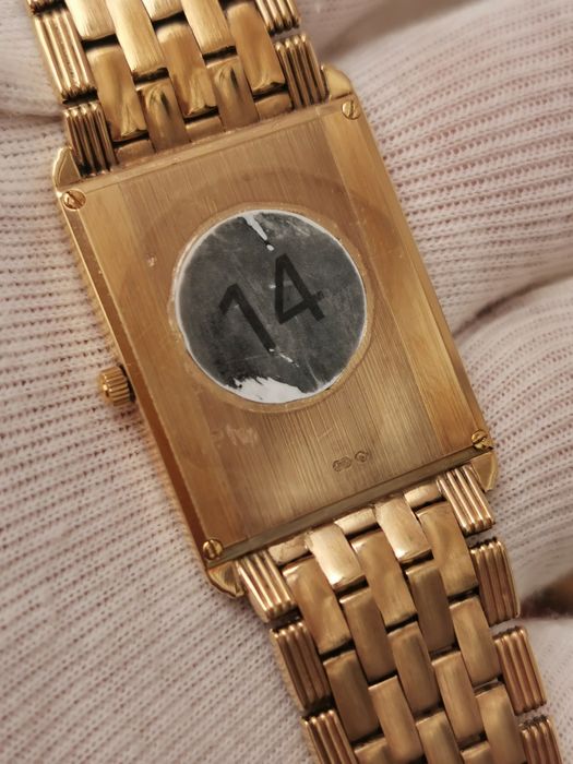 Новий золотий годинник Tissot