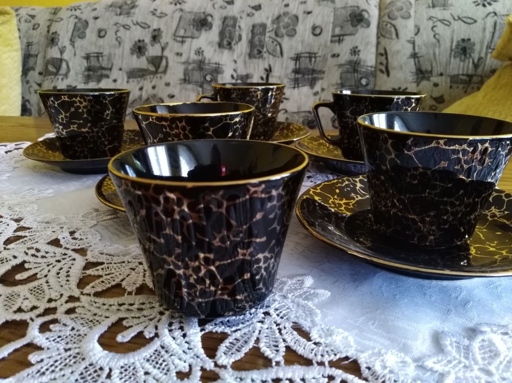 serwis kawowy IRA czarno złota porcelana