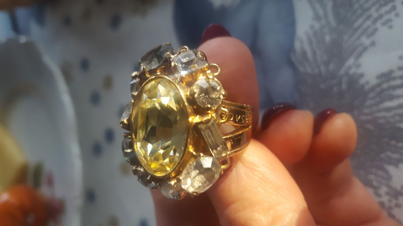 Pierscionek Versace wysyłka w ćenie