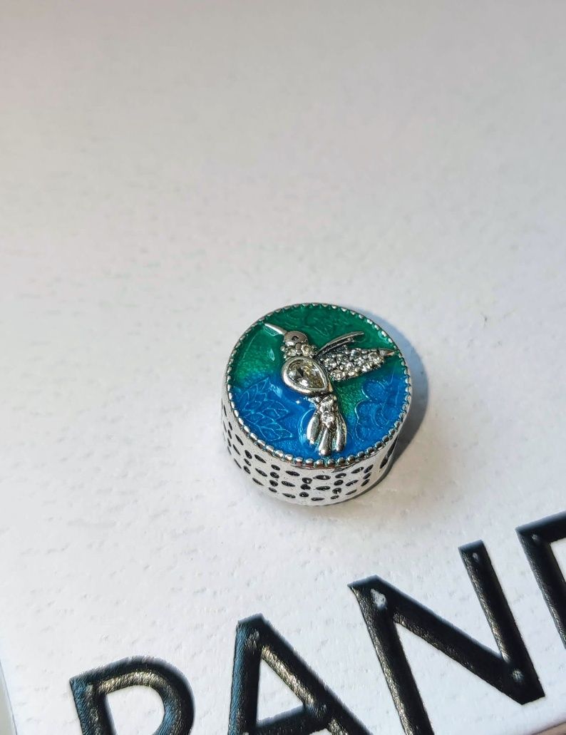 Charm's srebrny kolorowy ptak koliber z kryształkami srebro S925