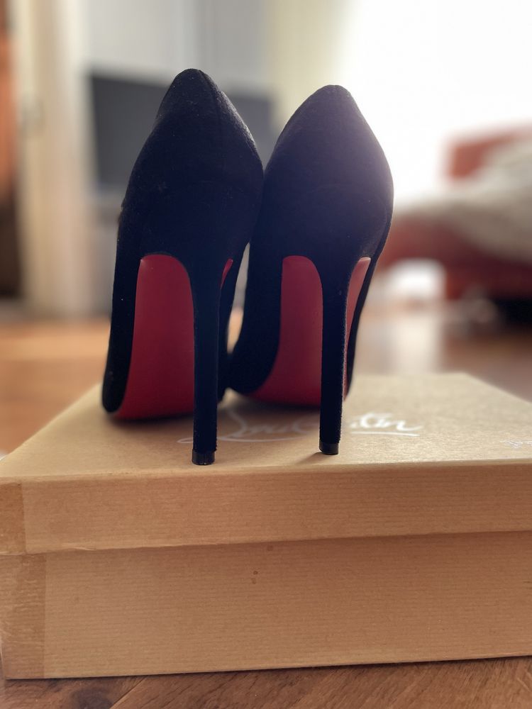 Туфлі Christian Louboutin