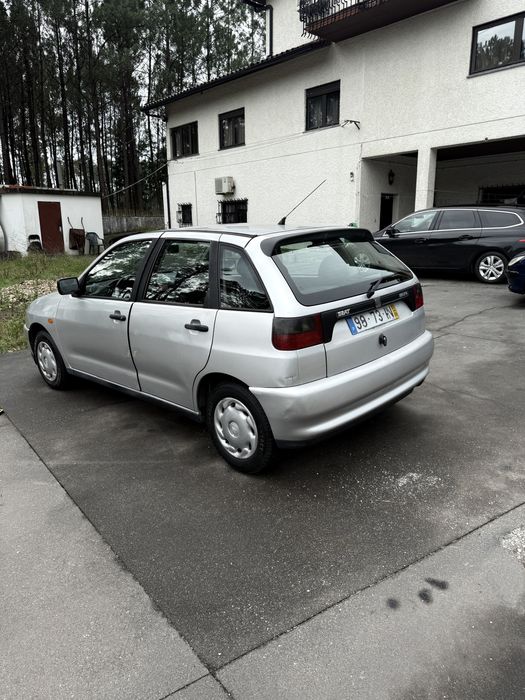 Seat ibiza 1.0  carro muito bom e economico
