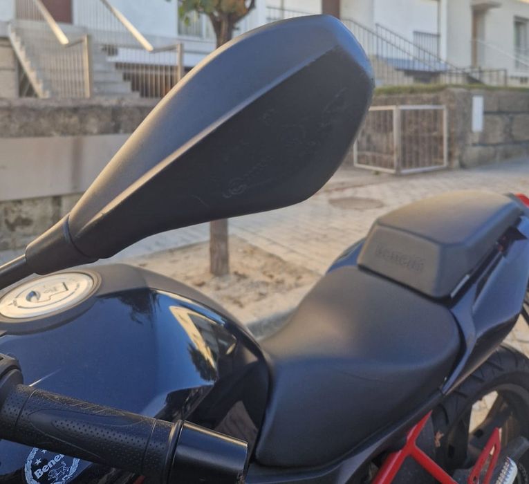 Mota Benelli TNT 125