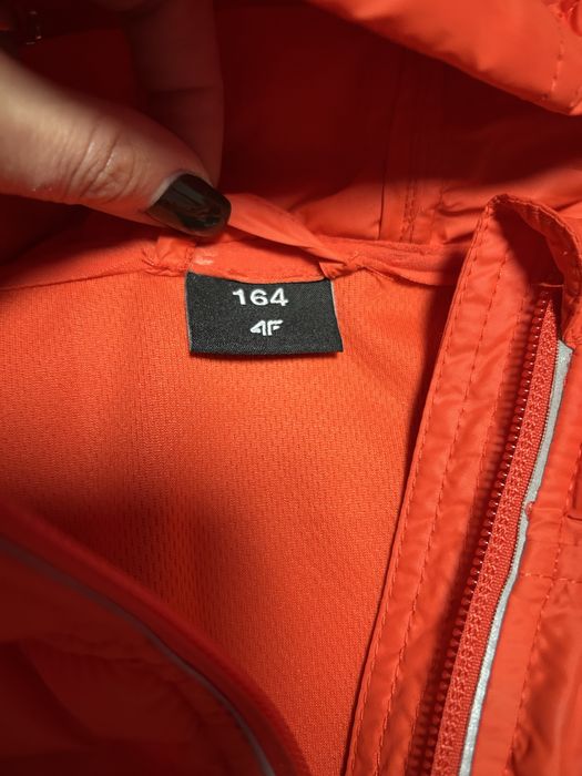 Продам мембранную куртку 4F
