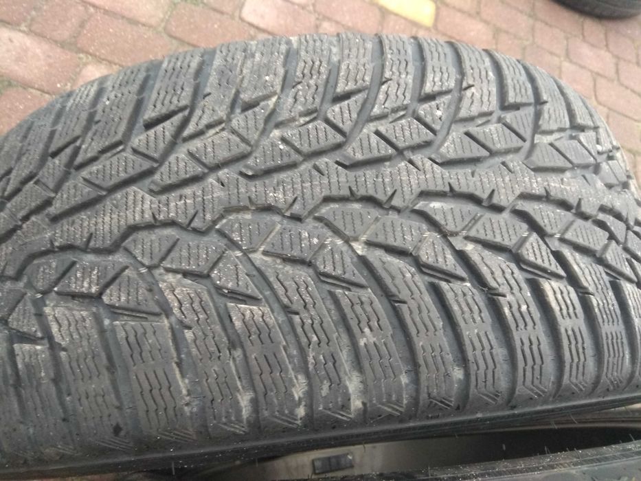 Nokian WR D4 245/45/18 100V 4 szt zimowe