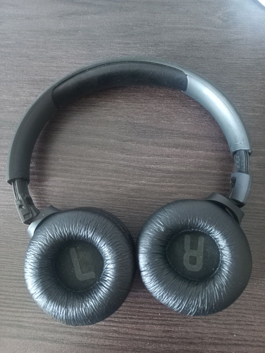 JBL TUNE 500 uszkodzone na częsci
