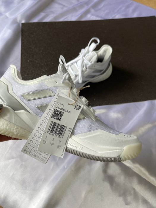 Кросівки adidas Crazyflight 5 Mid. Оригінал ( 38, 42 розміри).