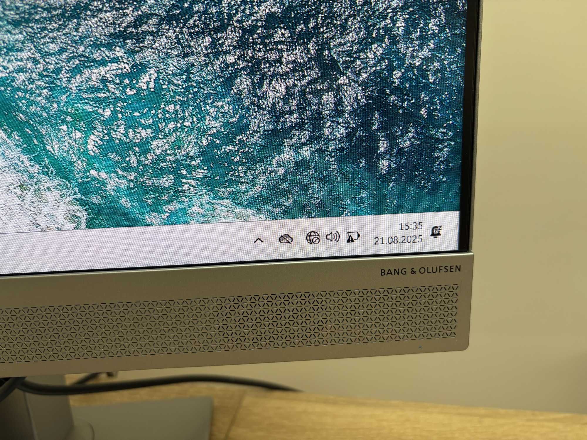 Monitor HP E243m 24 cale IPS FHD DP HDMI USB C