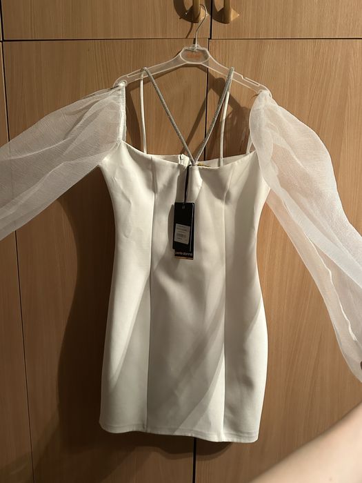 Нове гарне плаття з біркою, не дорого.