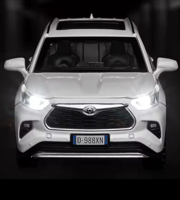 Toyota Highlander 1:32 метал
