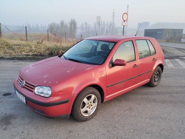 Volkswagen Golf IV 2001r 1.6 16V