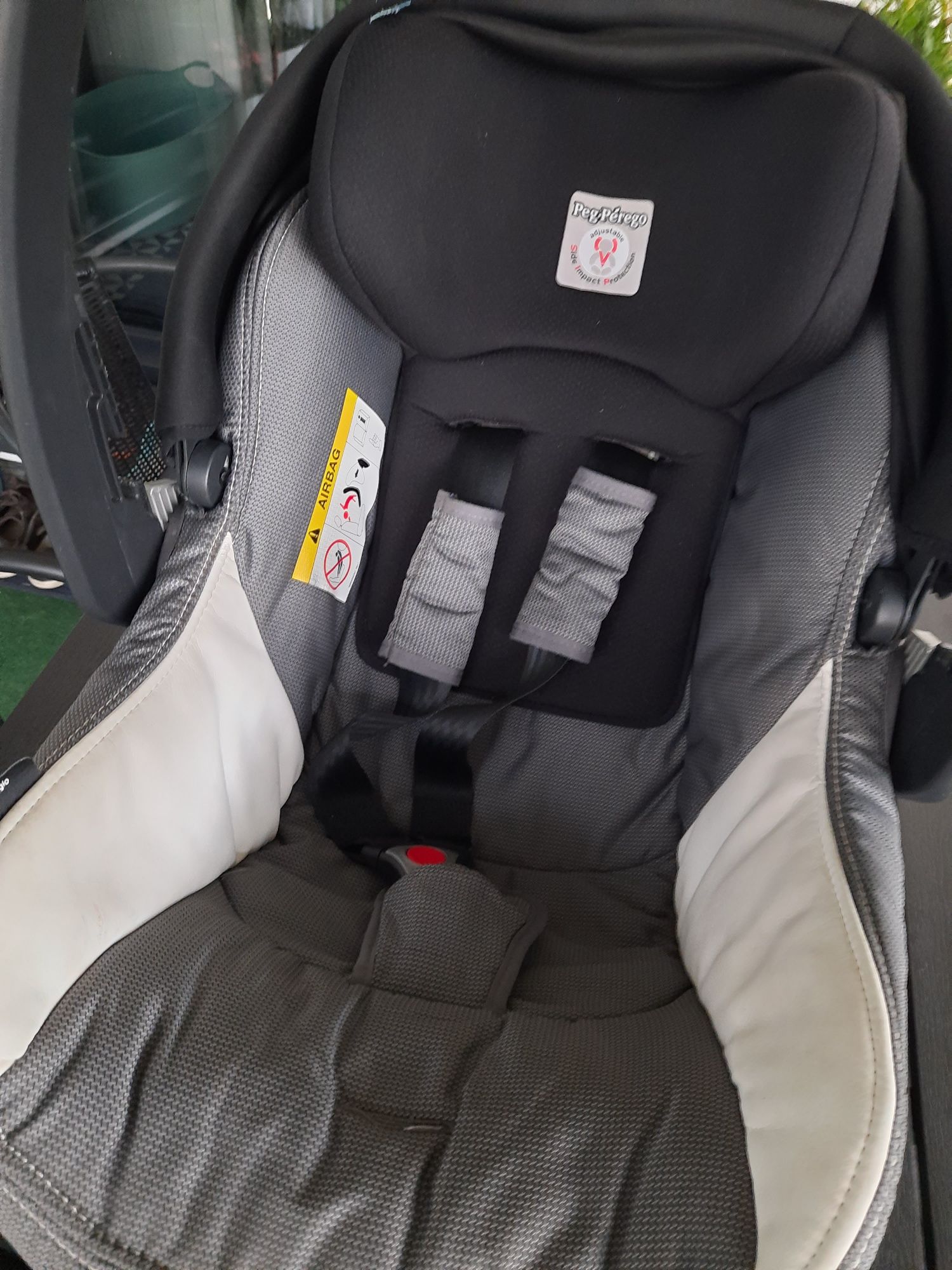 Fotelik Peg-Perego Primo Viaggio SL z bazą isofix