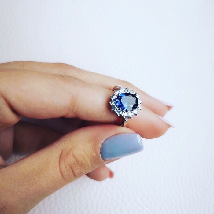 Женское серебрянное кольцо