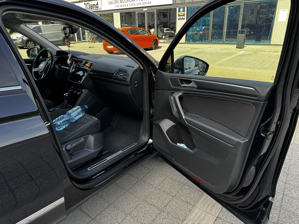 Volkswagen Tiguan Allspace(довга база) 4x4 Offroad версія + PANORAMA