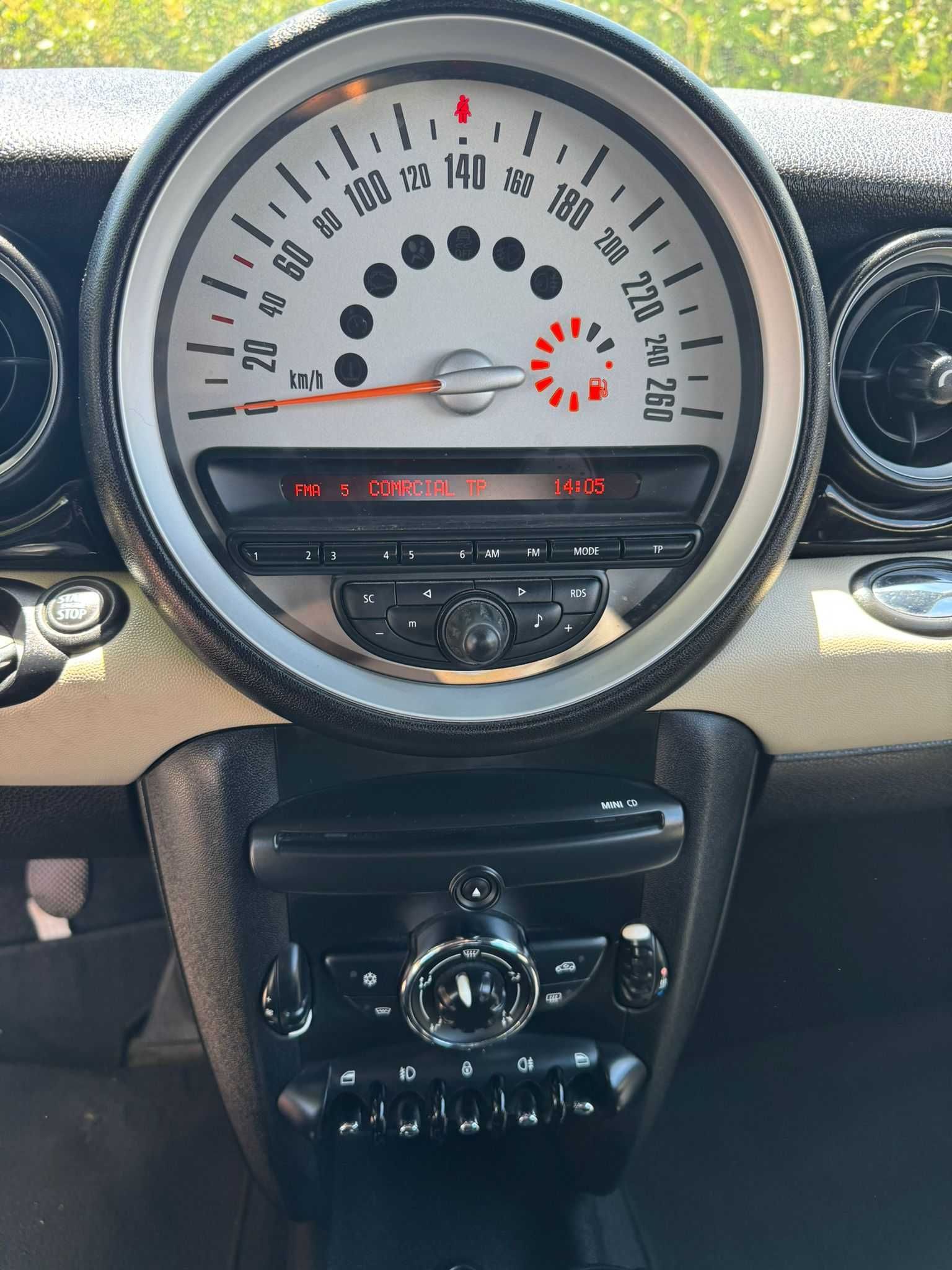 MINI Cooper D R56 2011