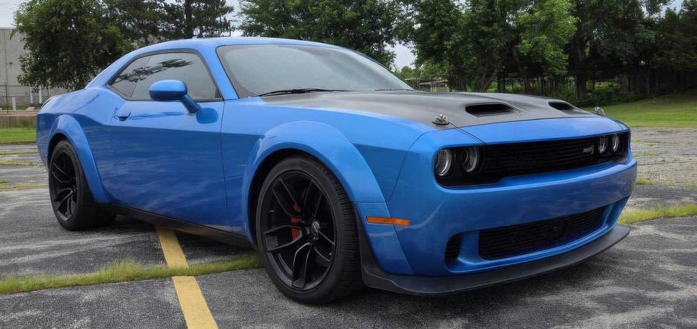 Dodge Challenger      2019
