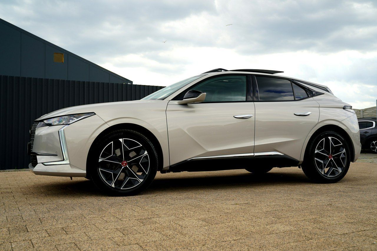 DS Automobiles DS 4 Crossback PERFORMANCE nawi FUL LED kamera SKÓRA szyberdach ACC focal ass head up