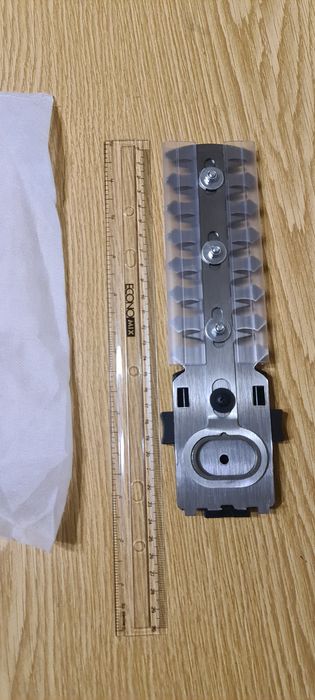 Ніж для ручного кущоріза