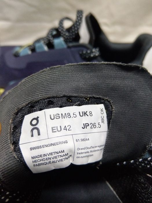 Buty QC ON Cloudmonster Iron Yay rozm. 42