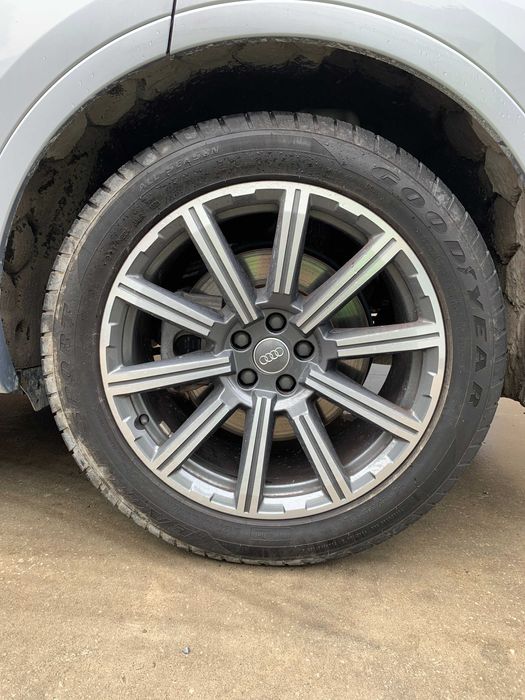 Разборка Audi Q7 4M Розборка АУДИ КУ Ауді Кю  Двигун CREC 3.0 Автошрот