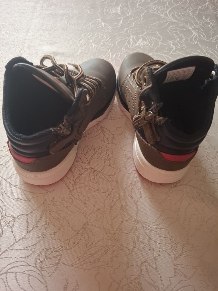 Botas levi's criança