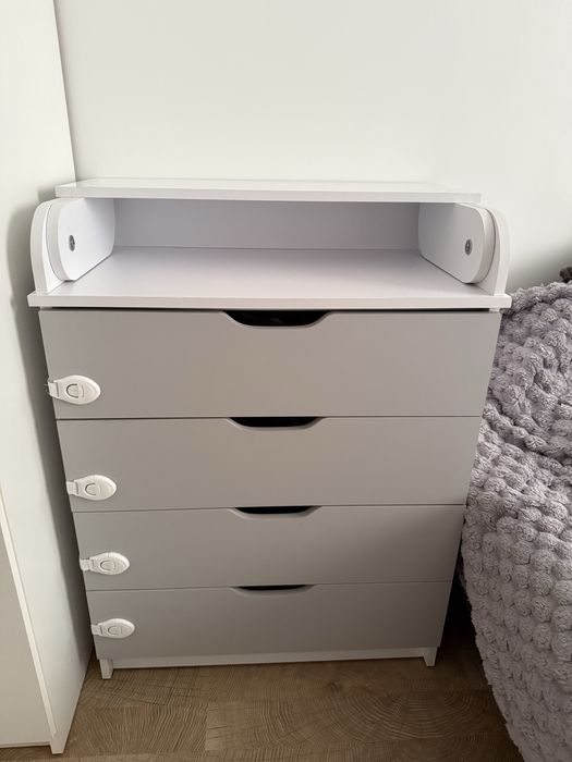 Дитяче ліжеко з маятником та комод-пеленатор