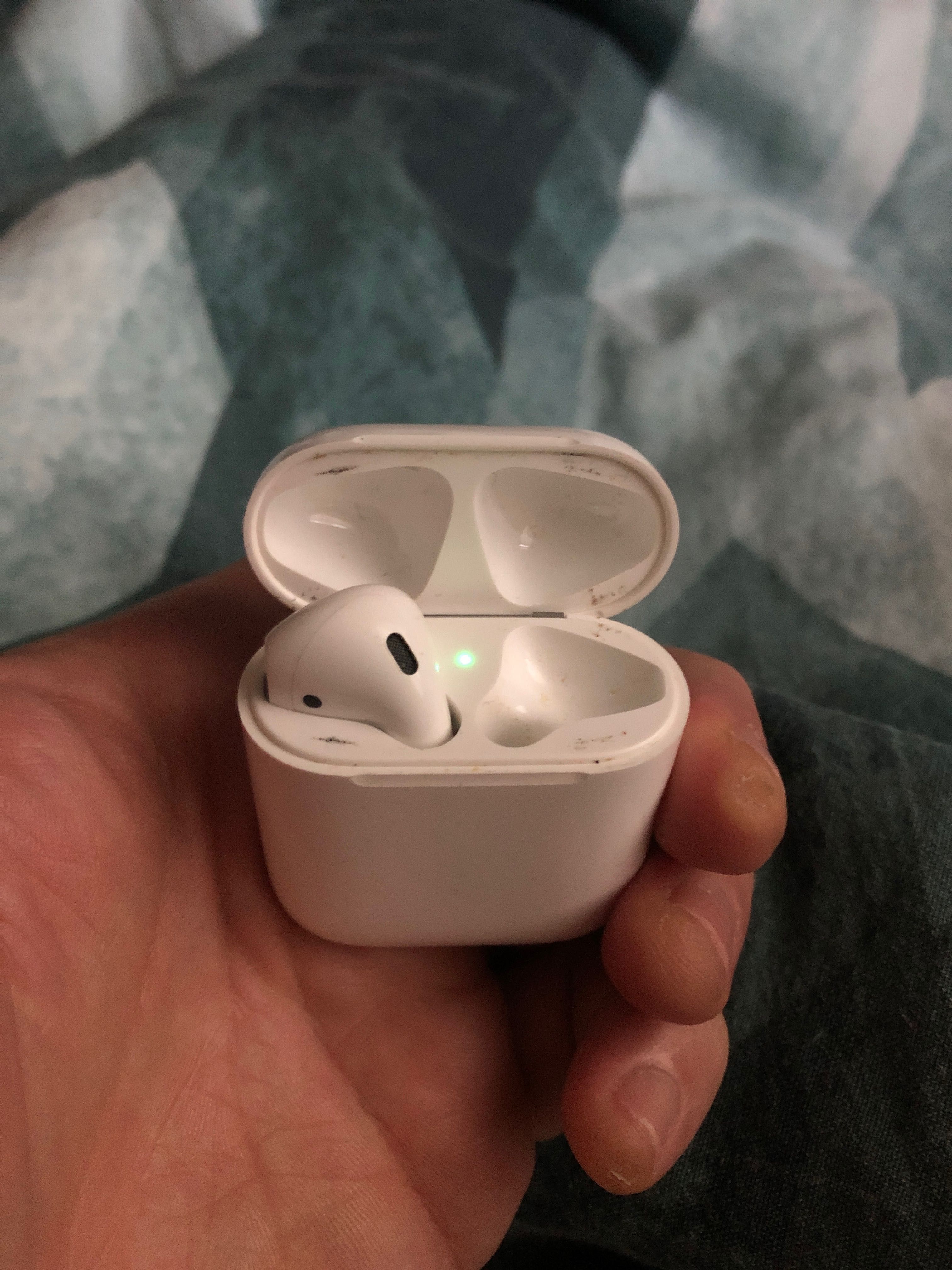 Air pods 2 Лівий навушник плюс футляр