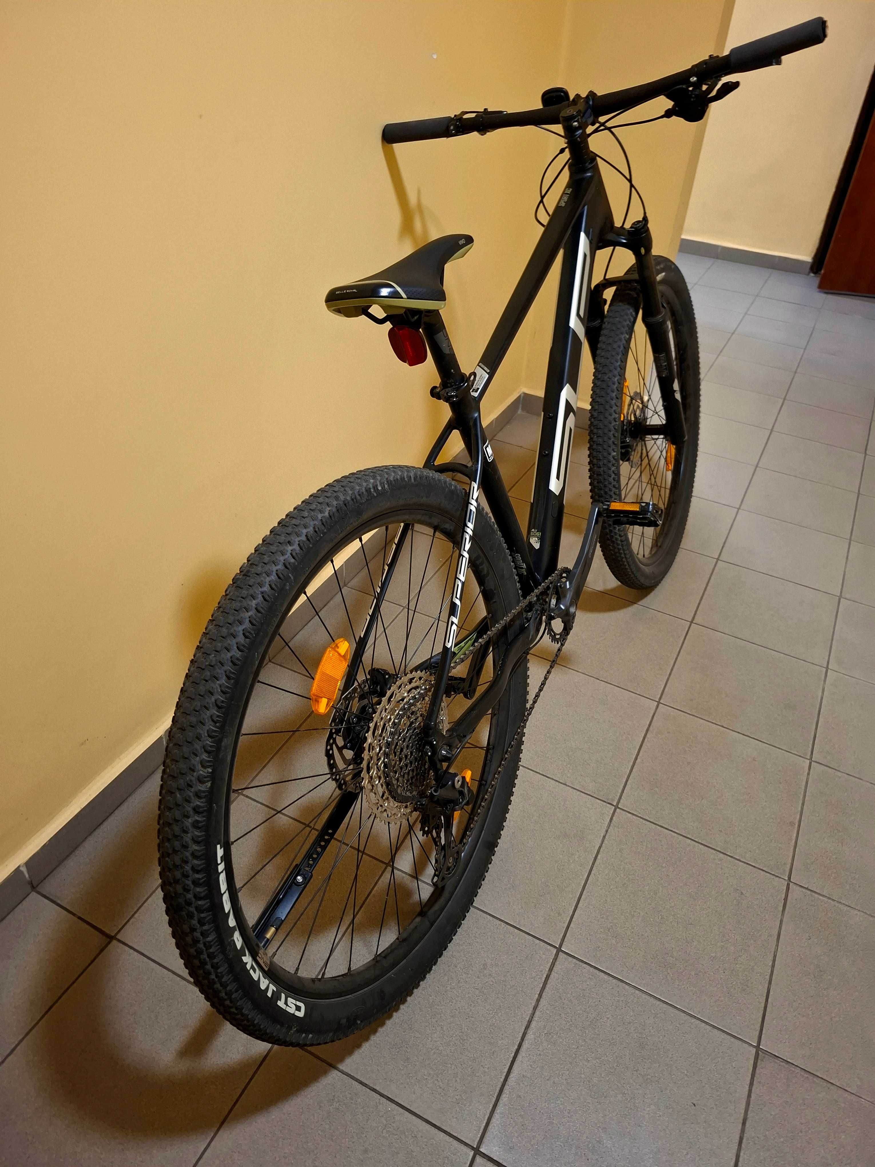Rower Superior xc899