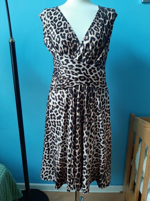 Sukienka letnia w panterkę