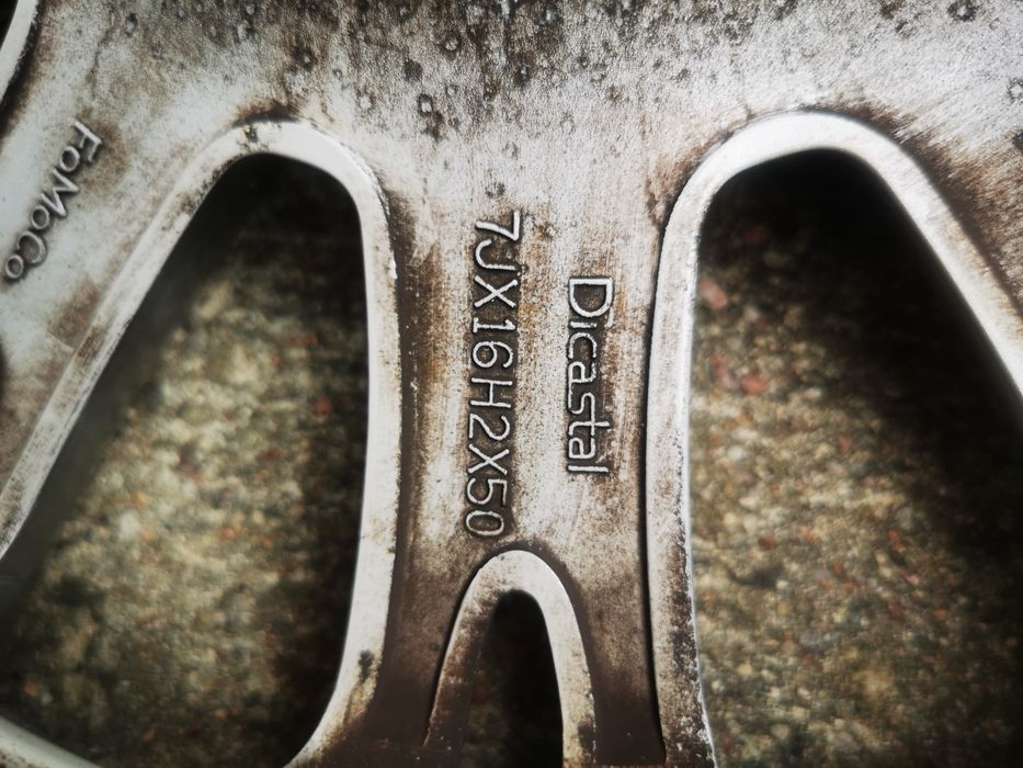 Komplet kół 5x108 z oponami zimowymi 215/55/16