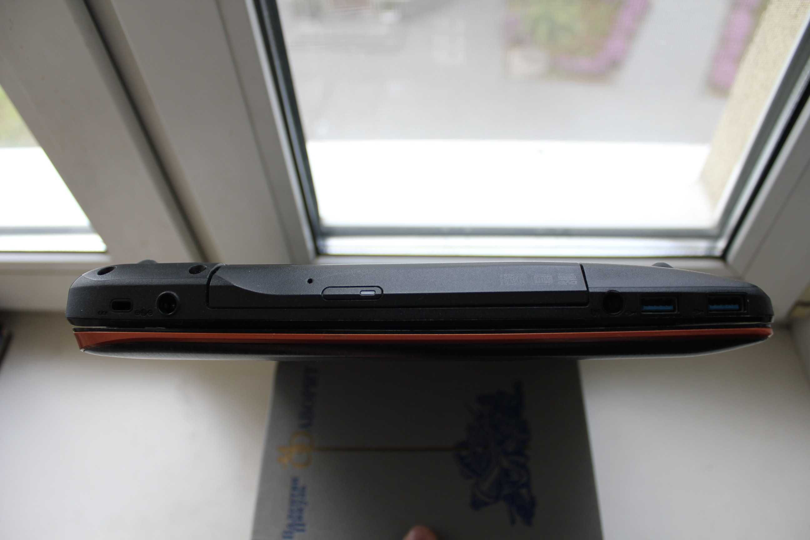 Ноутбук Lenovo IdeaPad Y 570