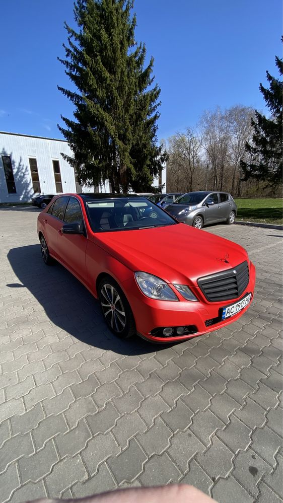 Mercedes Benz 212 продам мерседес