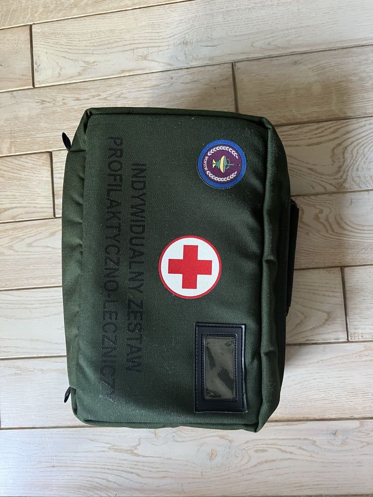 Apteczka wojskowa indywidualny zestaw me