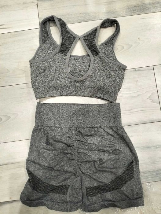 Strój do ćwiczeń fitness