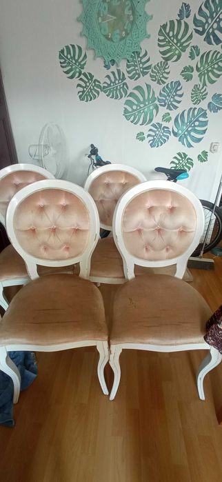 Krzesła Ludwik białe z kryształkami