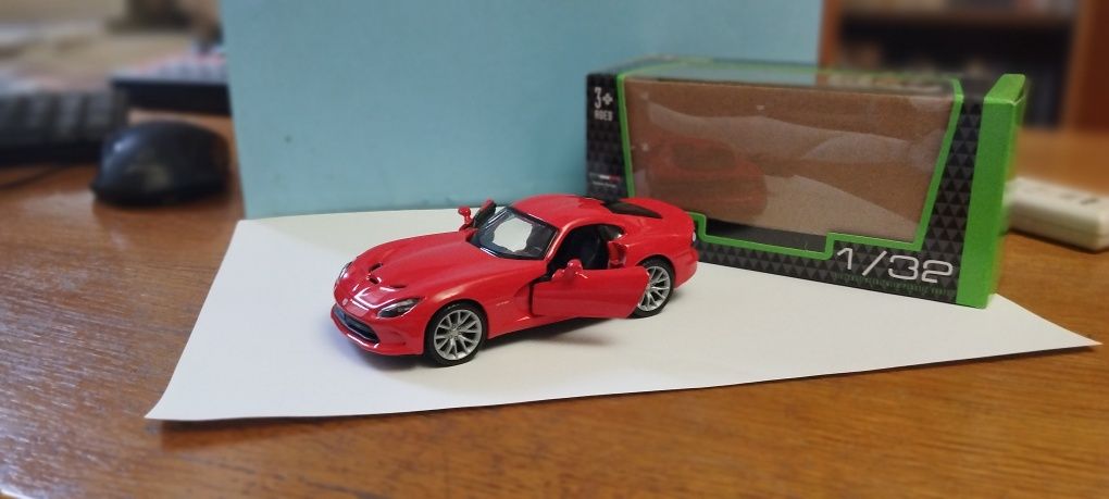 Іграшка Burago Dodge Viper 1/32