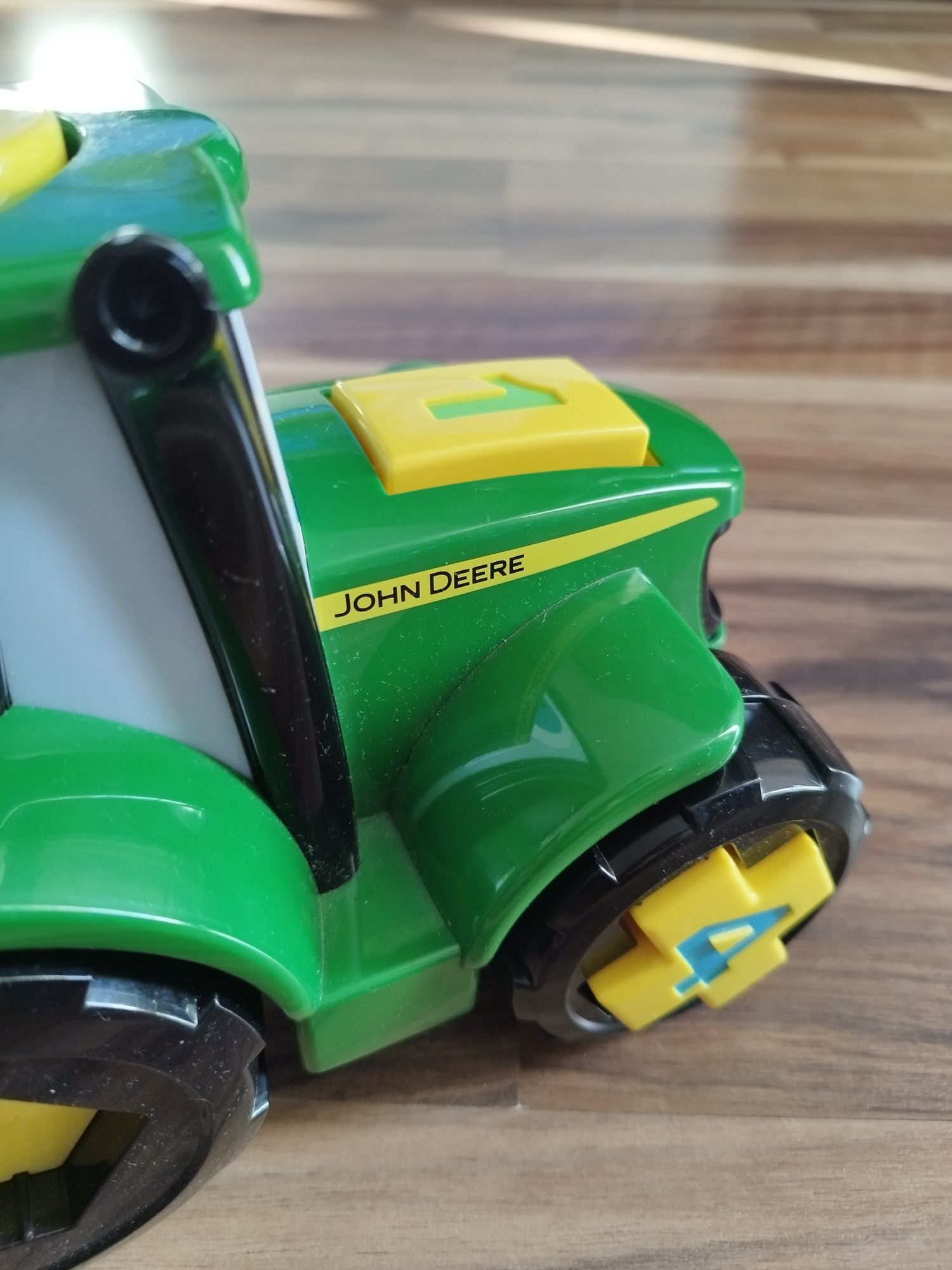 John Deere traktor sorter liczby zabawka oddam