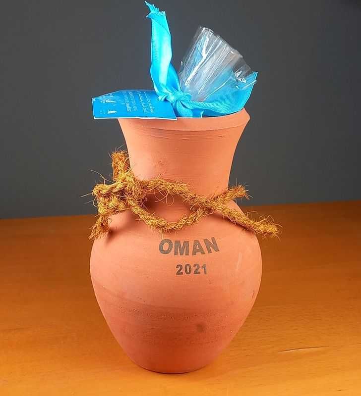 Gliniany wazon, naczynie, dzbanek z przykrywką wys. 17,5cm