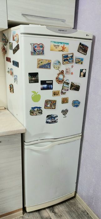 Холодильник LG робочий