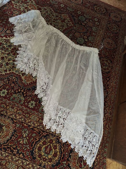 Firanka asymetryczna gipiura