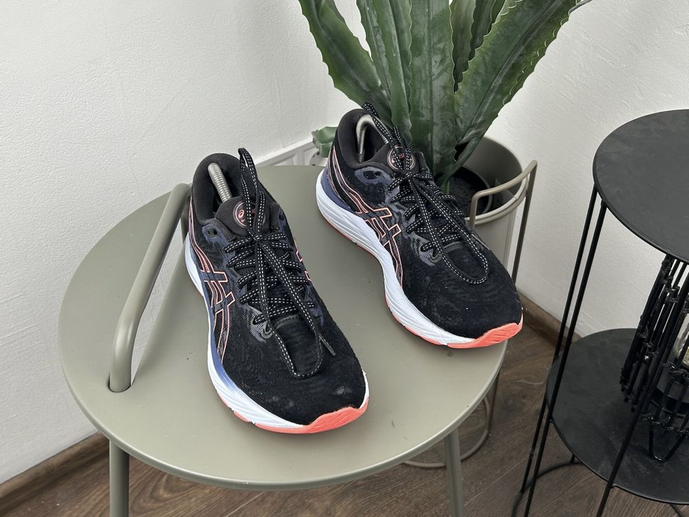 Оригінал! Кросівки Asics Gel Cumulus 40.5 розмір 1075