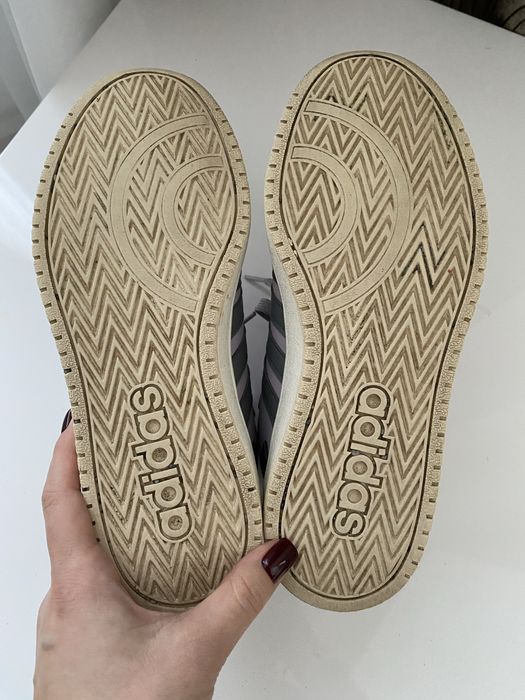 Демісезонні кеди Adidas, хайтопи 38-38,5